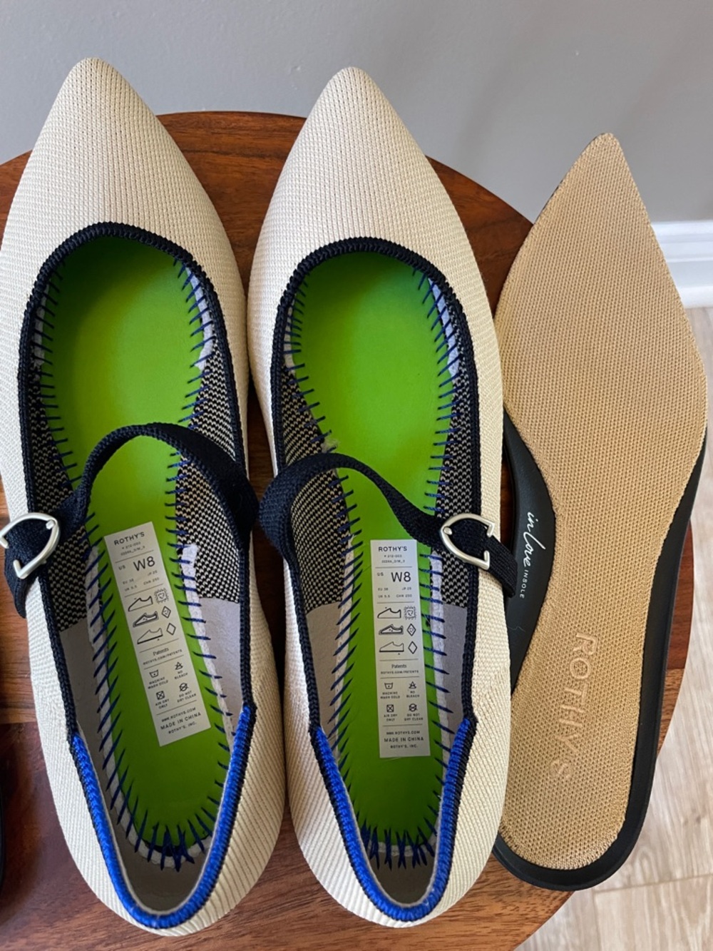 Rothy's Pointed Mary Jane Flats in Cream with Black Trim and Blue Heel sz 8 - Picture 8 of 14